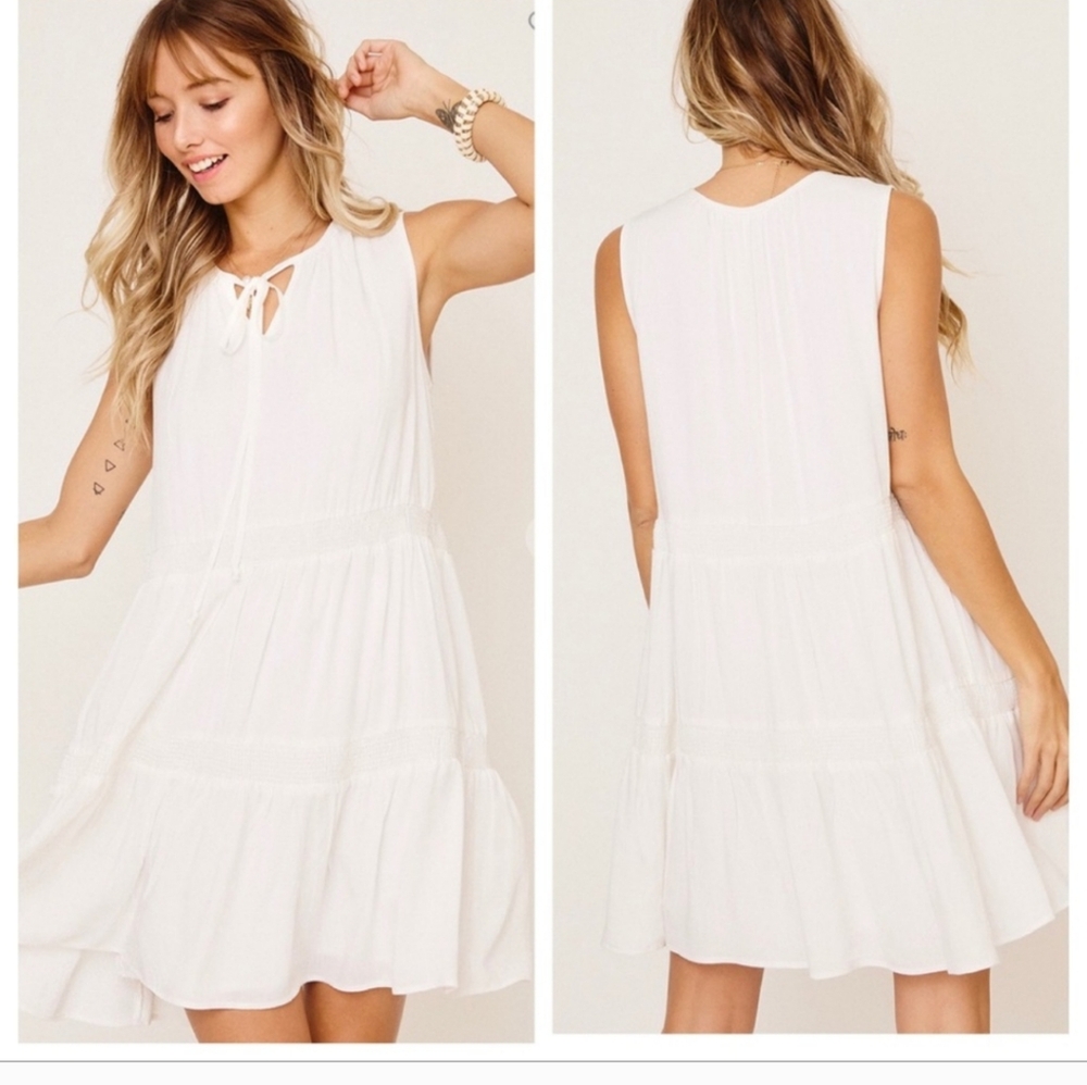 Elegant Summer: White Sleeveless Tunic Top Or Dress